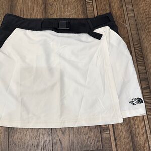 The North Face Black and Cream Skirt